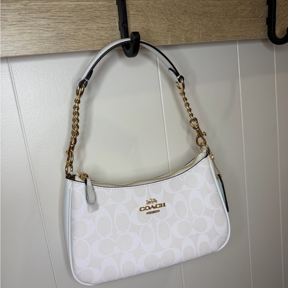 Coach Cream Shoulder Bag with Gold Accents - Picture 5 of 5
